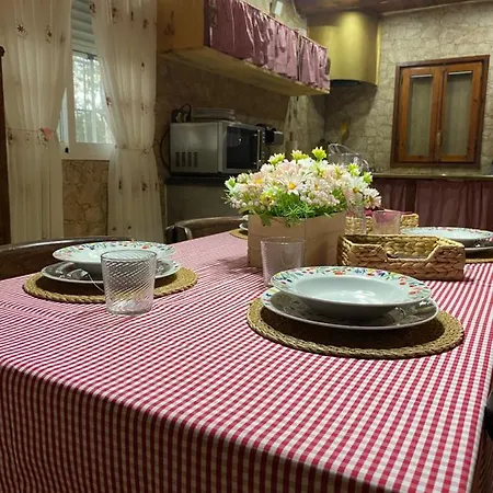 Casita Rural Con Piscina Holiday home La Torre de Claramunt